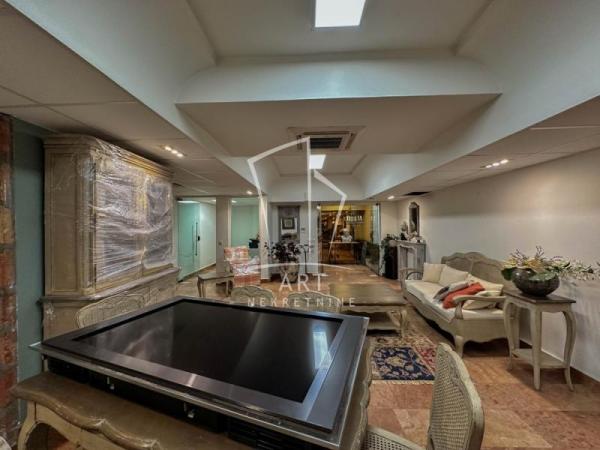 Slika 11 - Hadži Melentijeva,  Lokal na prodaju, 359m2, 790.000€