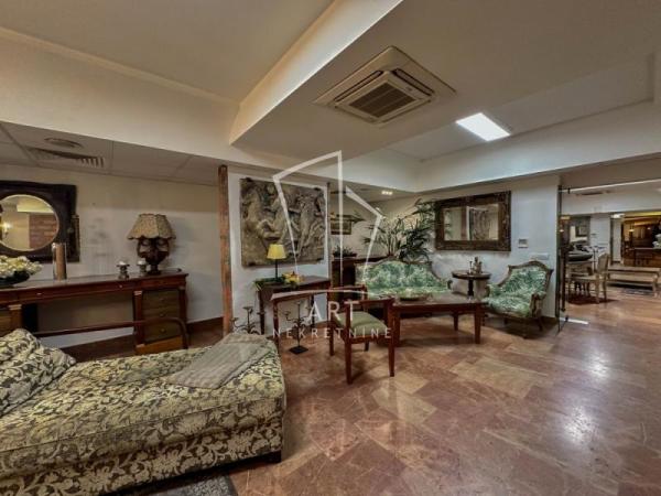 Slika 1 - Hadži Melentijeva,  Lokal na prodaju, 359m2, 790.000€