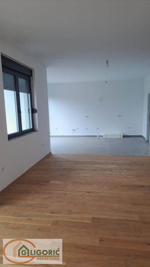 Slika 3 - Pregrevica, Petosoban stan na prodaju, 236m2, 660.000€