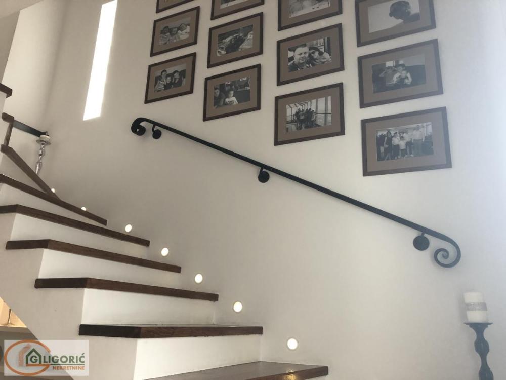 Slika 11 - Banatska, Petosoban stan na prodaju, 119m2, 310.000€