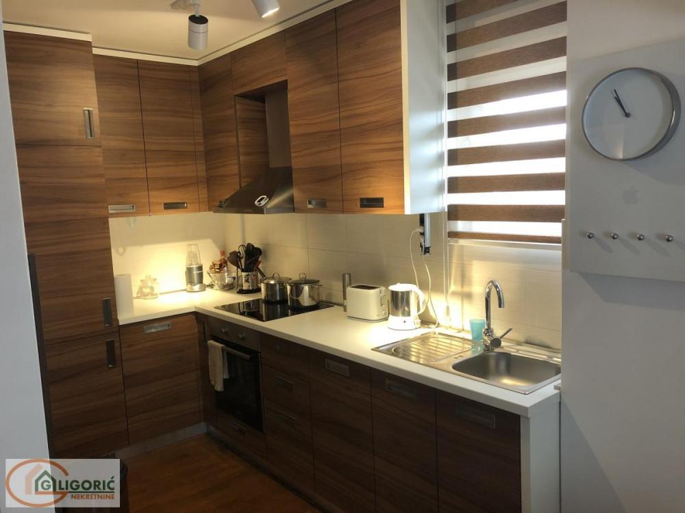 Slika 4 - Banatska, Petosoban stan na prodaju, 119m2, 310.000€