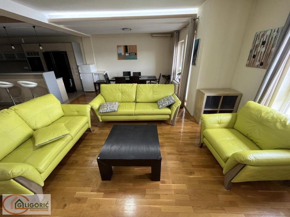 Slika 1 - Đevđelijska, Četvorosoban stan na prodaju, 157m2, 410.000€