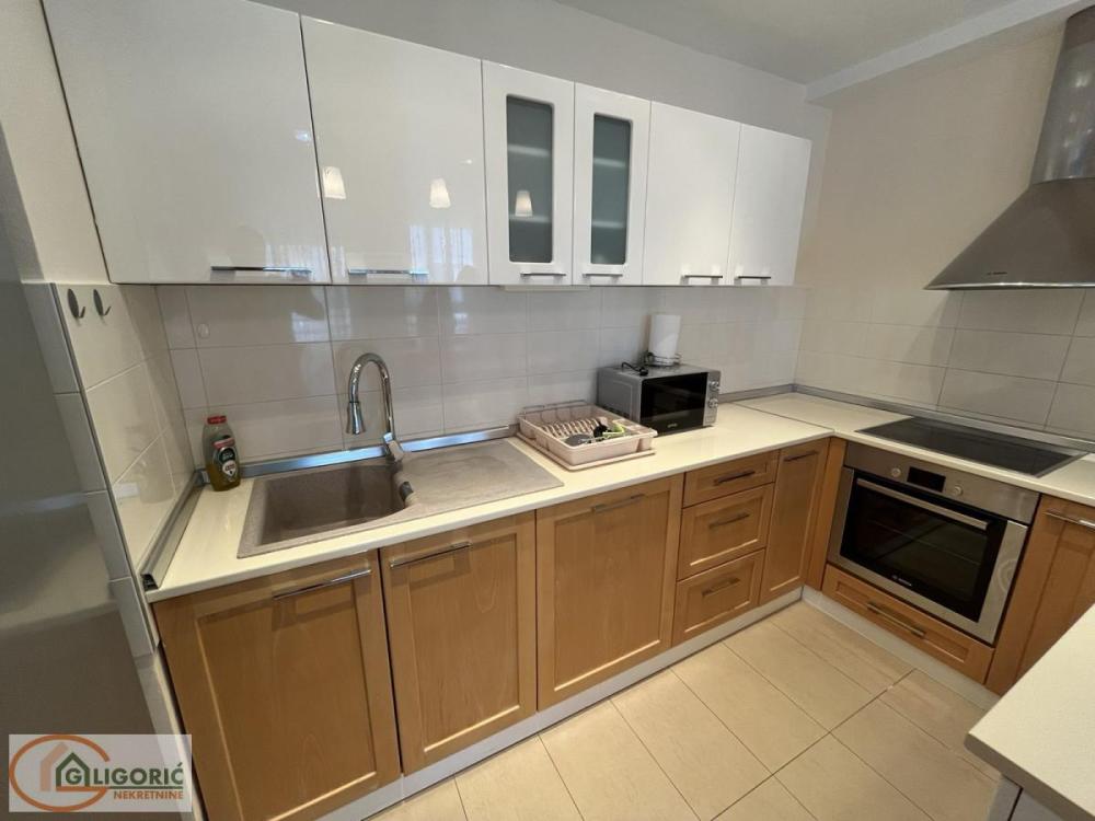 Slika 4 - Bulevar Crvene Armije, Trosoban stan na prodaju, 106m2, 399.000€