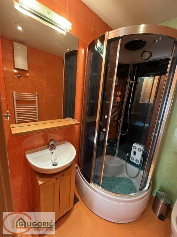 Slika 11 - Bulevar Crvene Armije, Trosoban stan na prodaju, 106m2, 399.000€