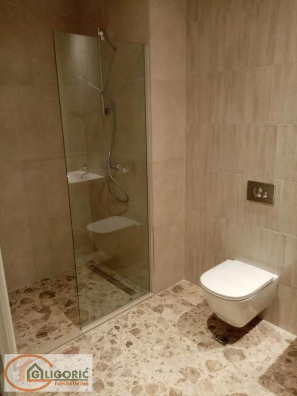 Slika 3 - Bulevar Vudroa Vilsona, Trosoban stan na prodaju, 72m2, 594.000€