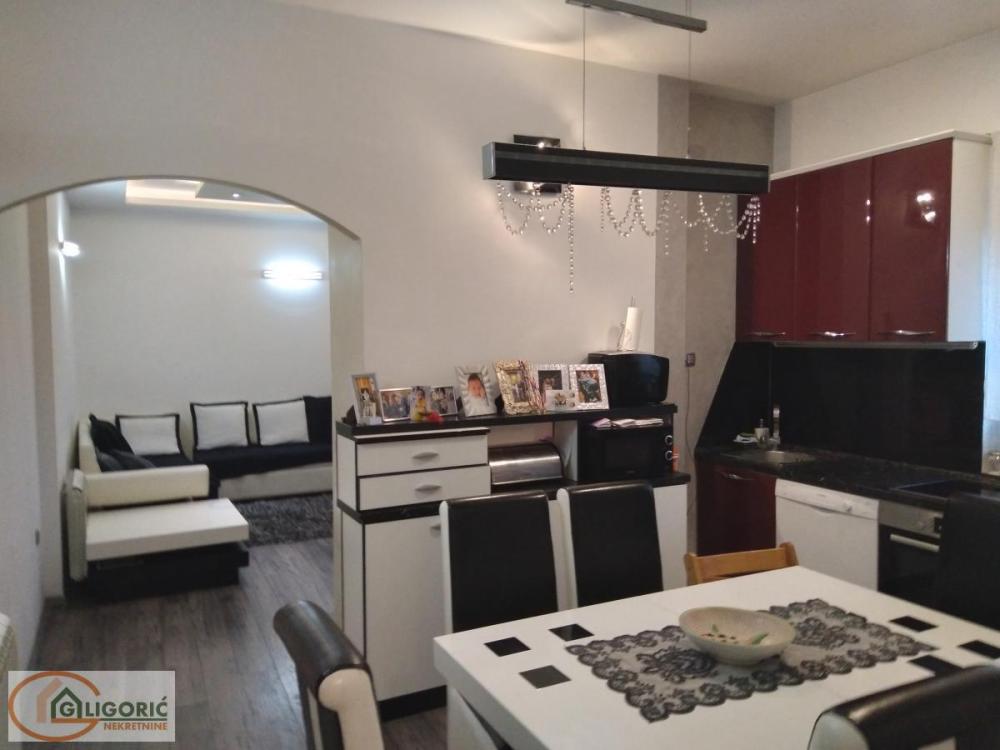 Slika 2 - Cerska, Četvorosoban stan na prodaju, 106m2, 350.000€