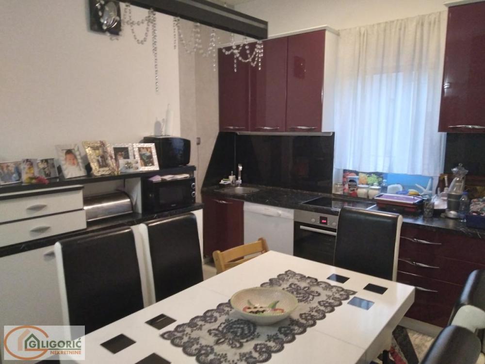 Slika 4 - Cerska, Četvorosoban stan na prodaju, 106m2, 350.000€
