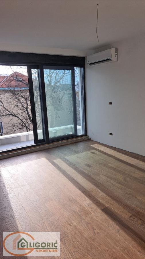 Glavna slika -Četvorosoban stan na prodaju, 107m2, 380.000€