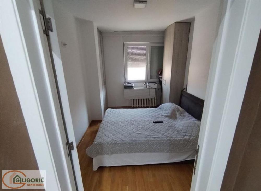 Slika 5 - Radoja Domanovića, Trosoban stan na prodaju, 64m2, 265.000€