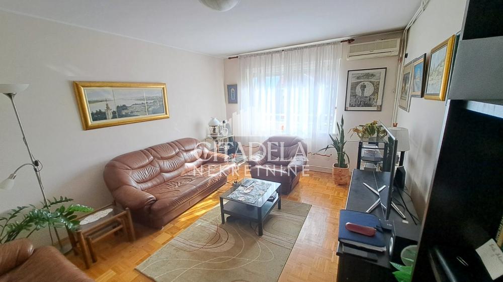 Slika 2 - Marka Čelebonovića, Troiposoban stan na prodaju, 86m2, 219.000€