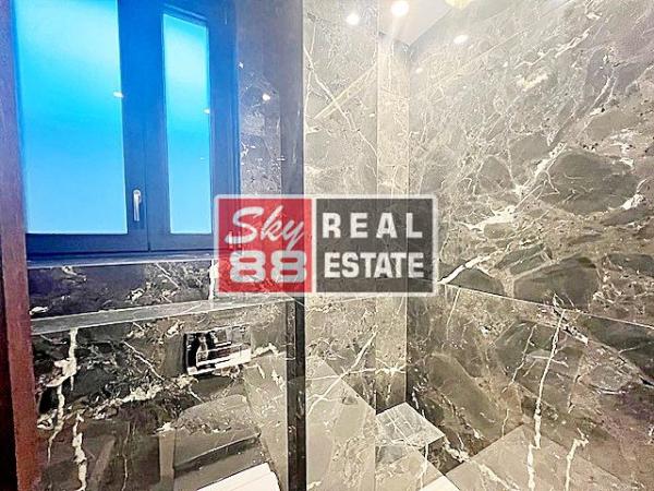 Slika 7 - Četvorosoban stan za izdavanje, 129m2, 3.300€