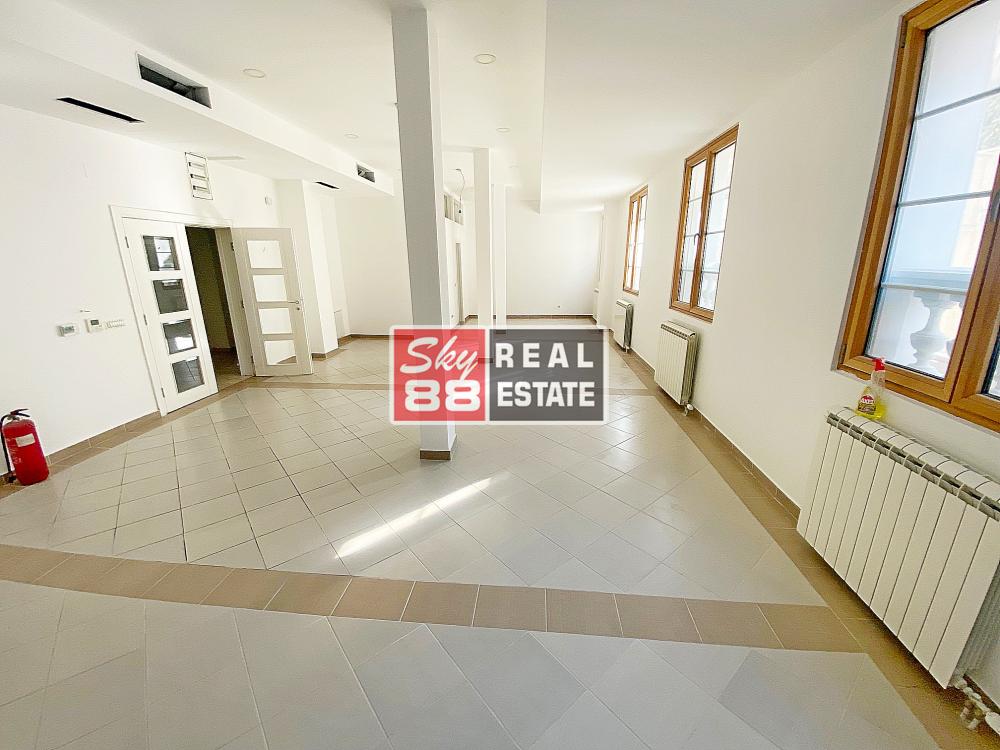 Slika 9 - Kuća za izdavanje, 1400m2, 16.800€