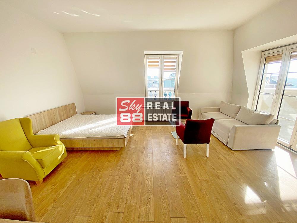 Slika 5 - Kuća za izdavanje, 1400m2, 16.800€