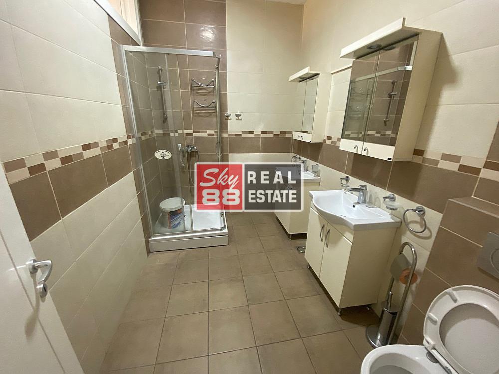 Slika 10 - Kuća za izdavanje, 1400m2, 16.800€