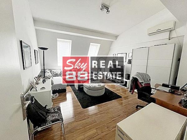 Slika 1 - Stojana Protića, Četvorosoban stan na prodaju, 160m2, 665.000€