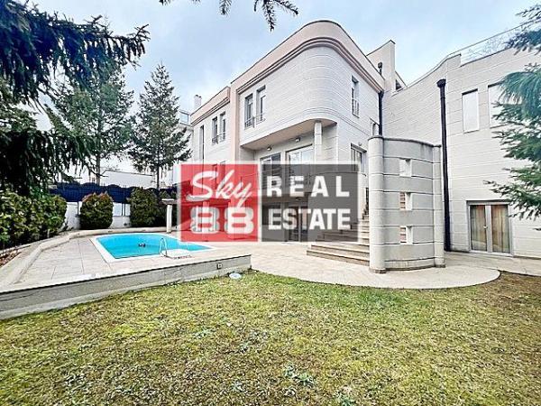 Glavna slika - Kuća na prodaju, 371m2, 2.800.000€