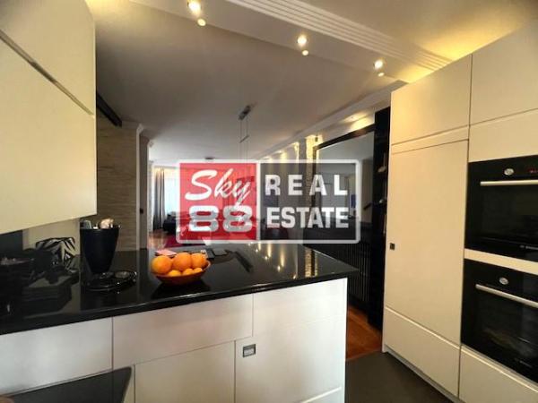 Slika 8 - Diane Budisavljević,  Kuća na prodaju, 288m2, 850.000€