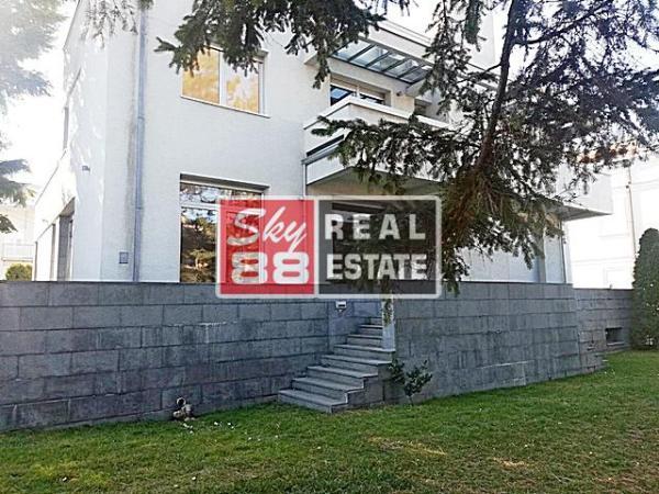 Glavna slika - Kuća na prodaju, 920m2, 9.500.000€