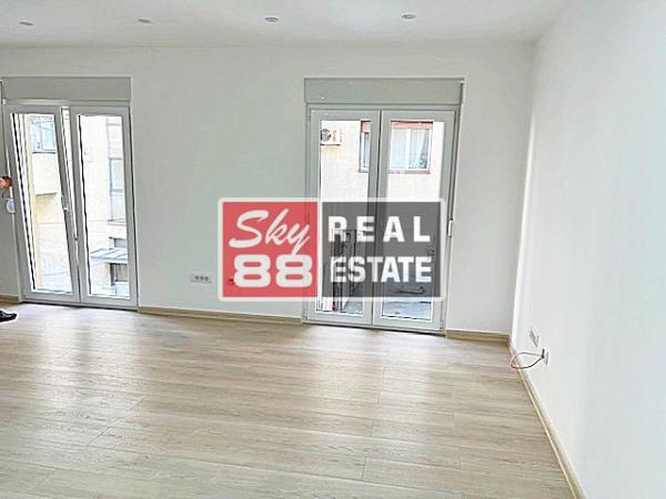 Slika 9 - Cara Dušana,  Kuća na prodaju, 221m2, 635.000€