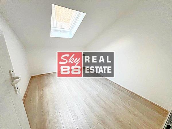 Slika 4 - Cara Dušana,  Kuća na prodaju, 221m2, 635.000€