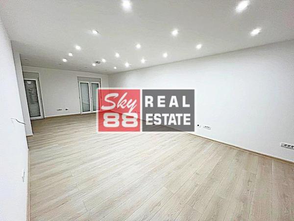 Slika 7 - Cara Dušana,  Kuća na prodaju, 221m2, 635.000€