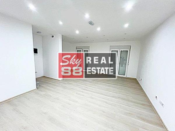 Slika 8 - Cara Dušana,  Kuća na prodaju, 221m2, 635.000€