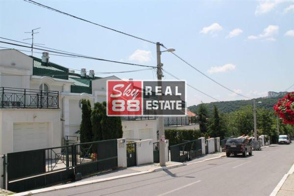 Slika 1 - Aleksandra Tirnanića Tirketa,  Kuća na prodaju, 119m2, 750.000€