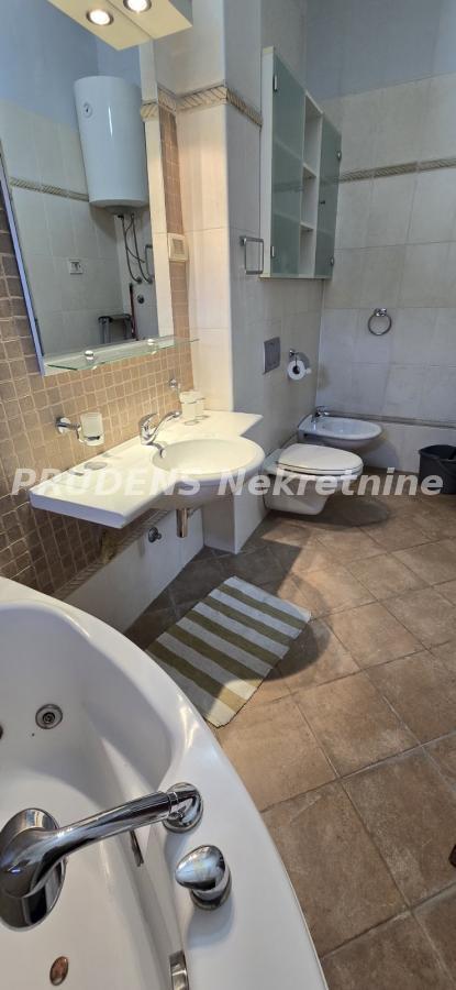 Slika 10 - Cara Nikolaja II, Trosoban stan na prodaju, 84m2, 319.200€