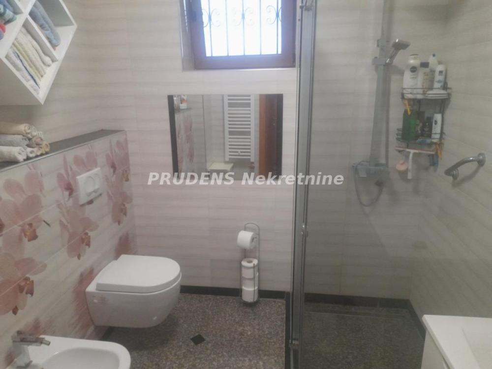 Slika 8 - Vojvođanska,  Kuća na prodaju, 190m2, 1.500.000€