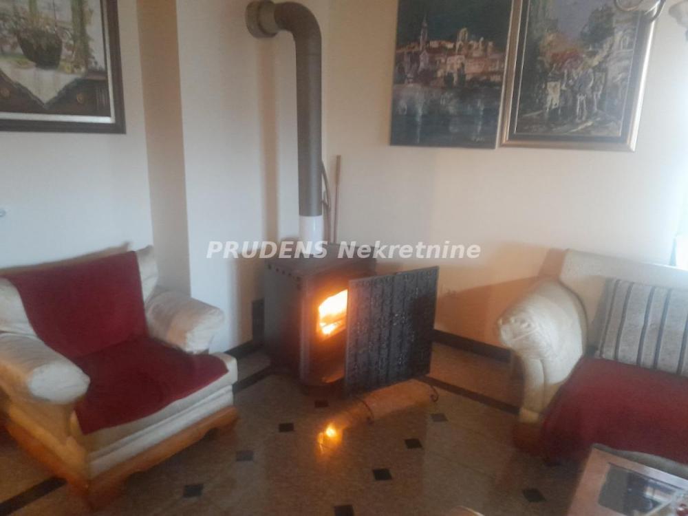 Slika 1 - Vojvođanska,  Kuća na prodaju, 190m2, 1.500.000€