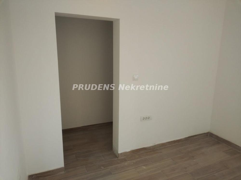 Slika 4 - Gaje Jovanovića, Trosoban stan na prodaju, 63m2, 70.000€