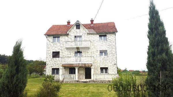 Glavna slika -Magistralna,  Kuća na prodaju, 290m2, 189.000€