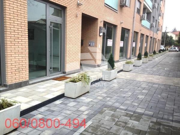 Slika 3 - Radoja Dakića,  Lokal na prodaju, 163m2, 488.400€