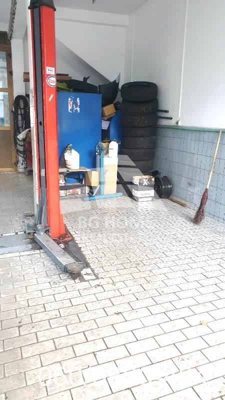 Slika 3 - Danila Bojovića,  Lokal za izdavanje, 180m2, 1.500€