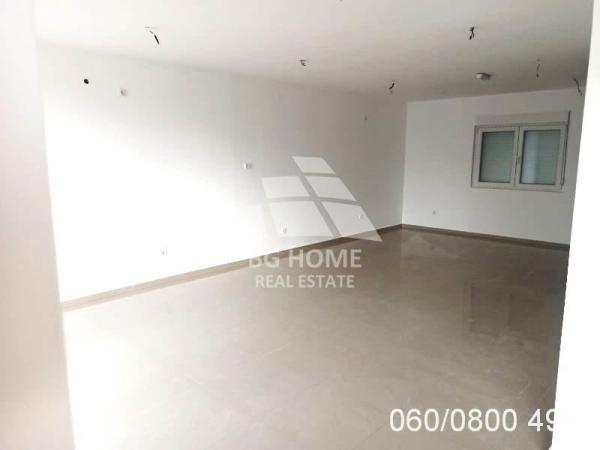 Slika 3 - Ugrinovačka,  Lokal na prodaju, 79m2, 240.000€