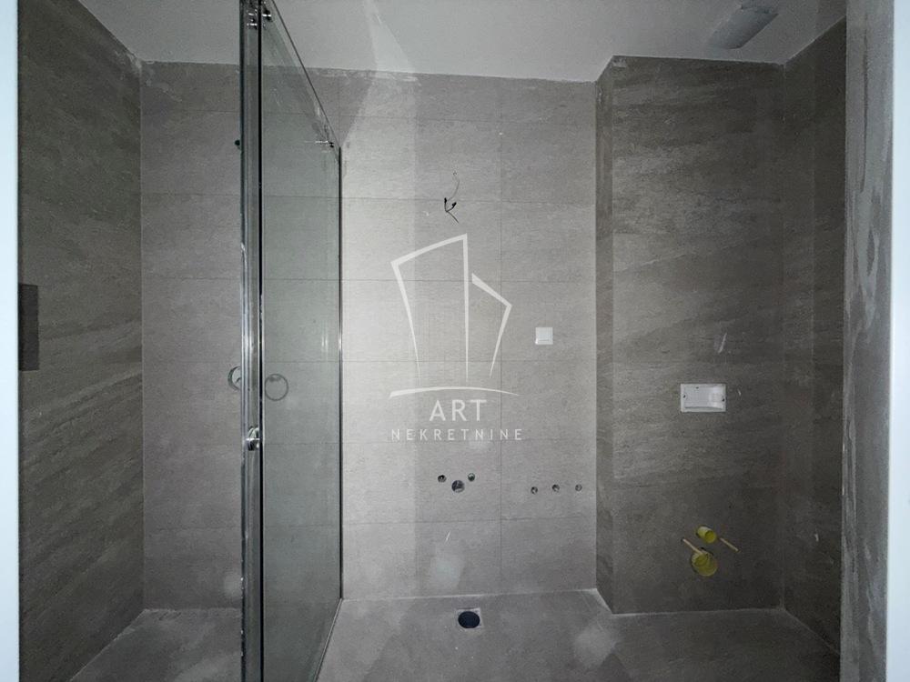 Slika 11 - Loznička, Četvorosoban stan na prodaju, 130m2, 520.000€