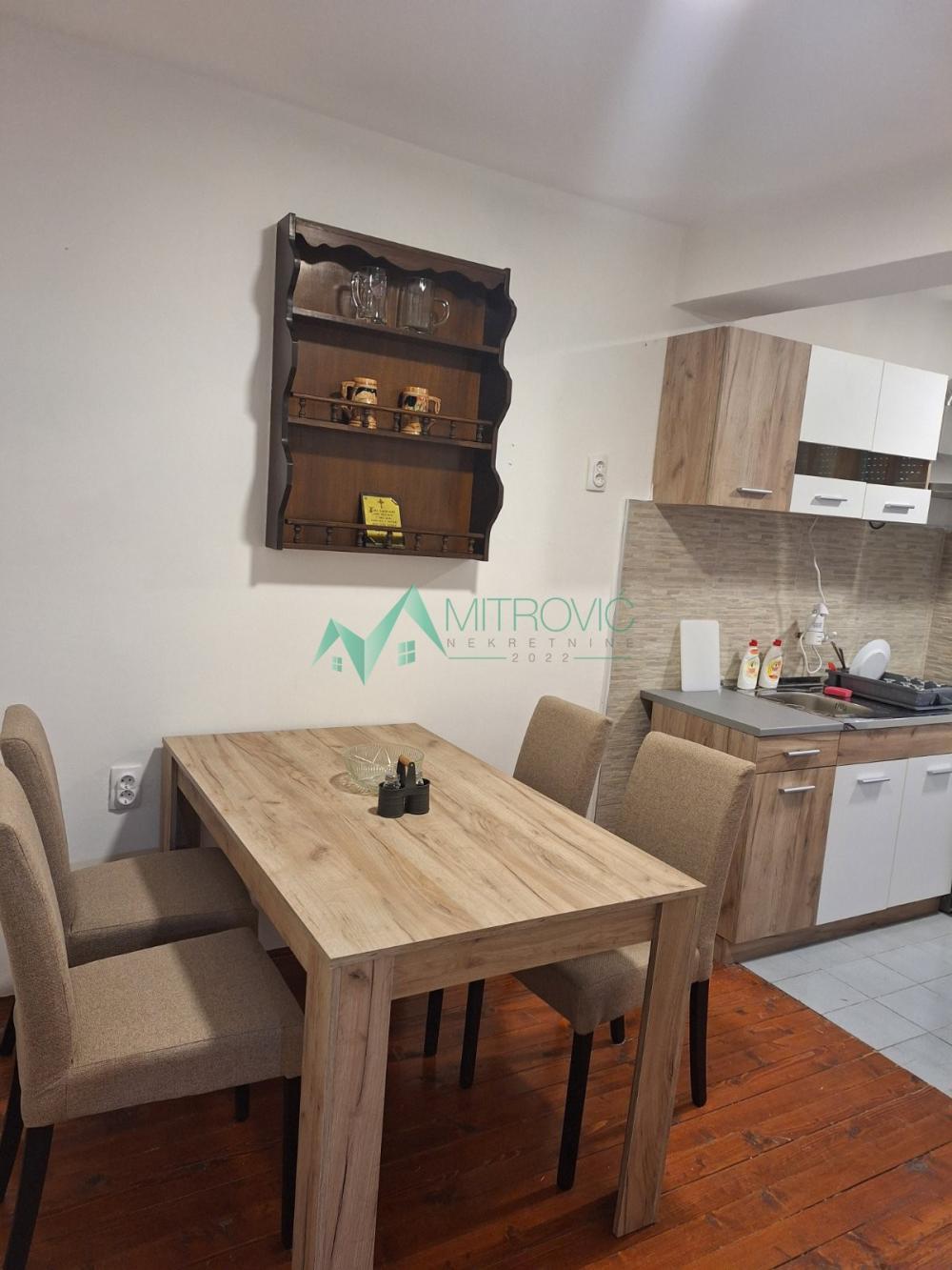 Glavna slika -Trosoban stan za izdavanje, 70m2, 400€