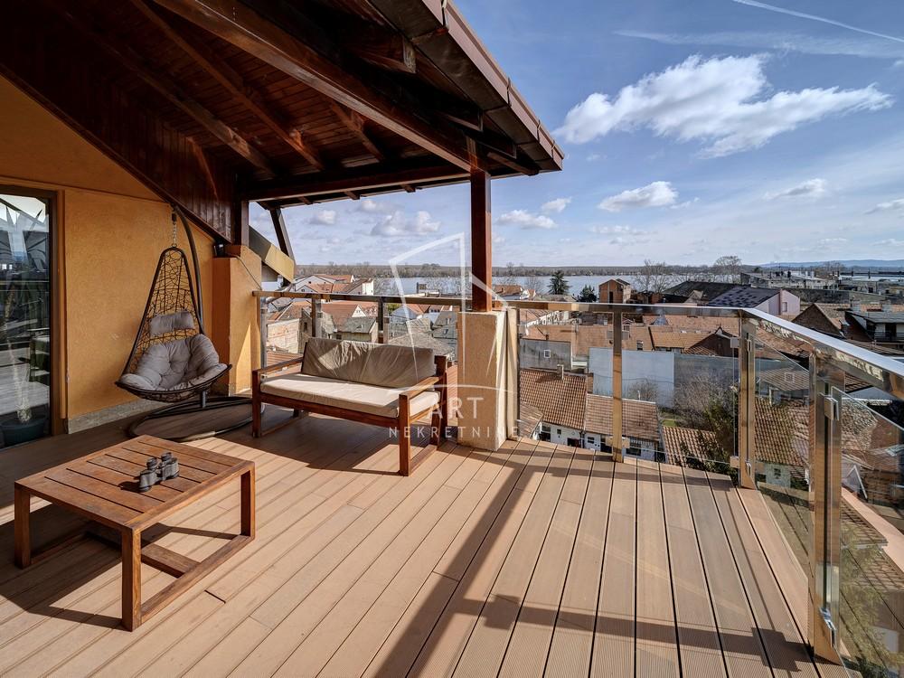 Slika 1 - Karamatina, Petoiposoban stan na prodaju, 135m2, 645.000€