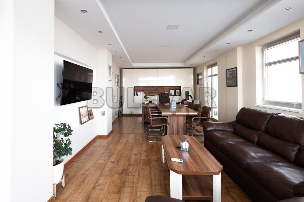 Glavna slika -Obrenovićeva,  Lokal za izdavanje, 185m2, 1.500€