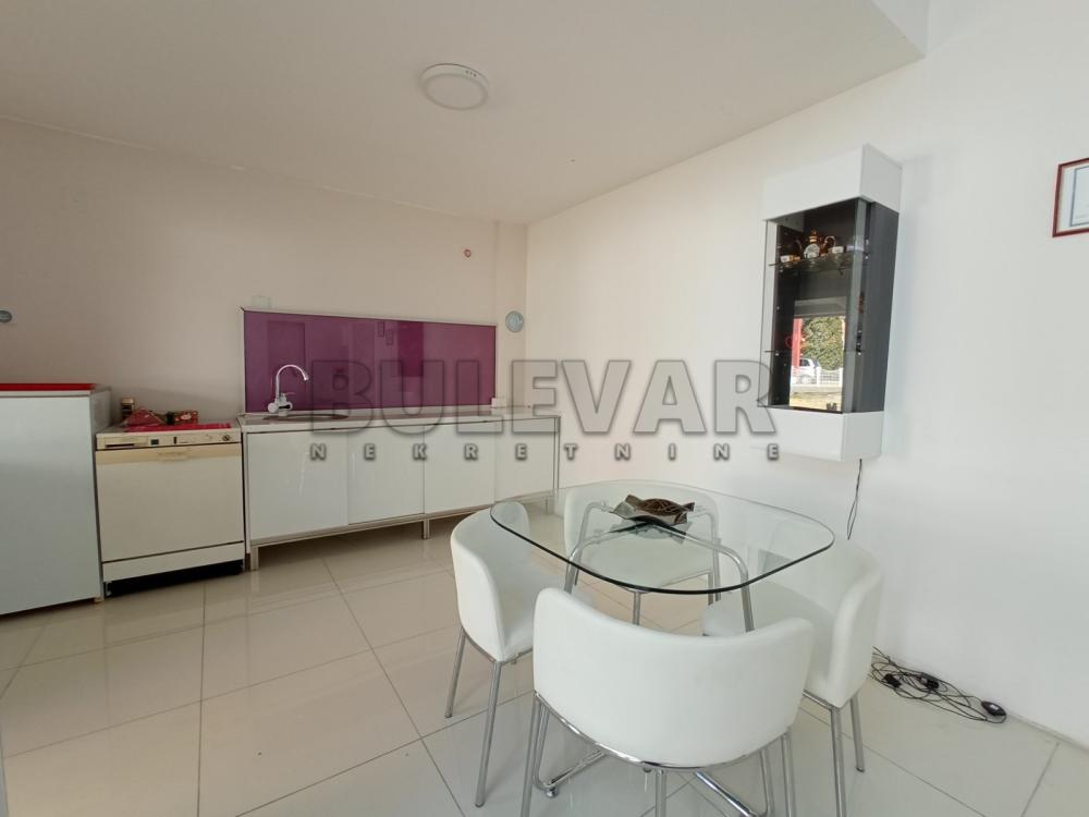 Slika 4 - Zlatarska,  Lokal za izdavanje, 50m2, 280€