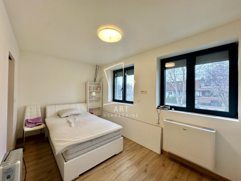 Slika 9 - Generala Mihajla Nedeljkovića,  Kuća na prodaju, 182m2, 750.000€