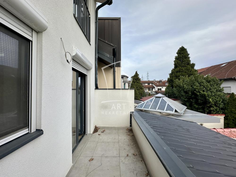 Slika 11 - Generala Mihajla Nedeljkovića,  Kuća na prodaju, 182m2, 750.000€