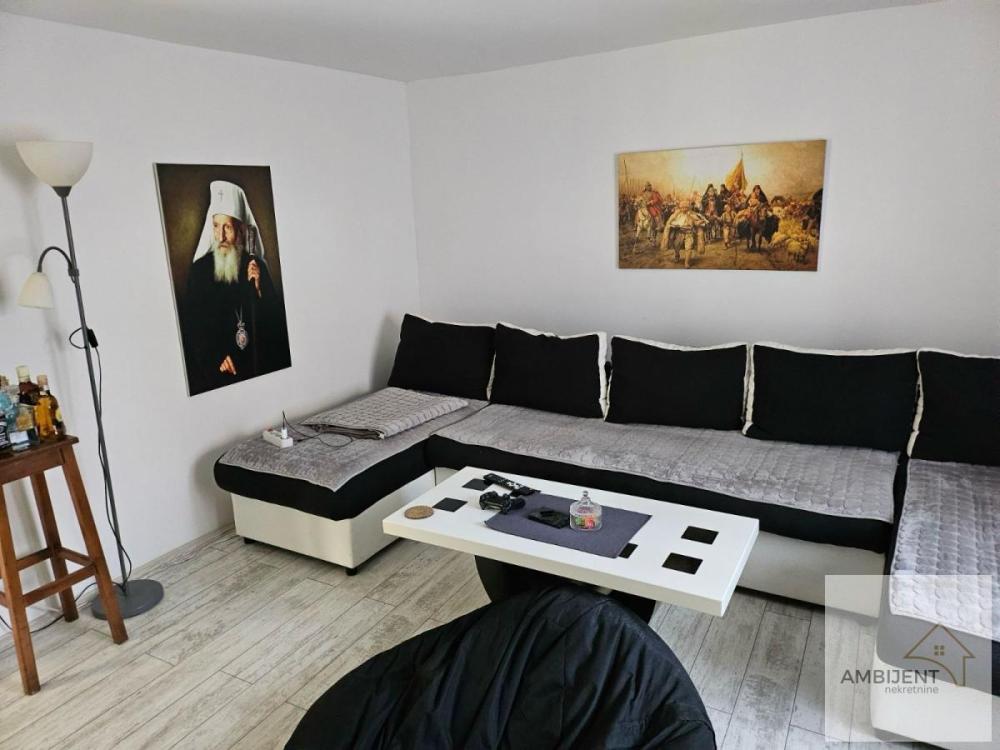 Slika 1 -  Kuća na prodaju, 240m2, 250.000€