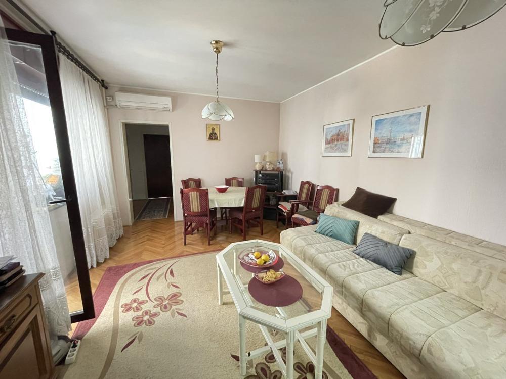 Glavna slika -Trosoban stan na prodaju, 72m2, 233.810€