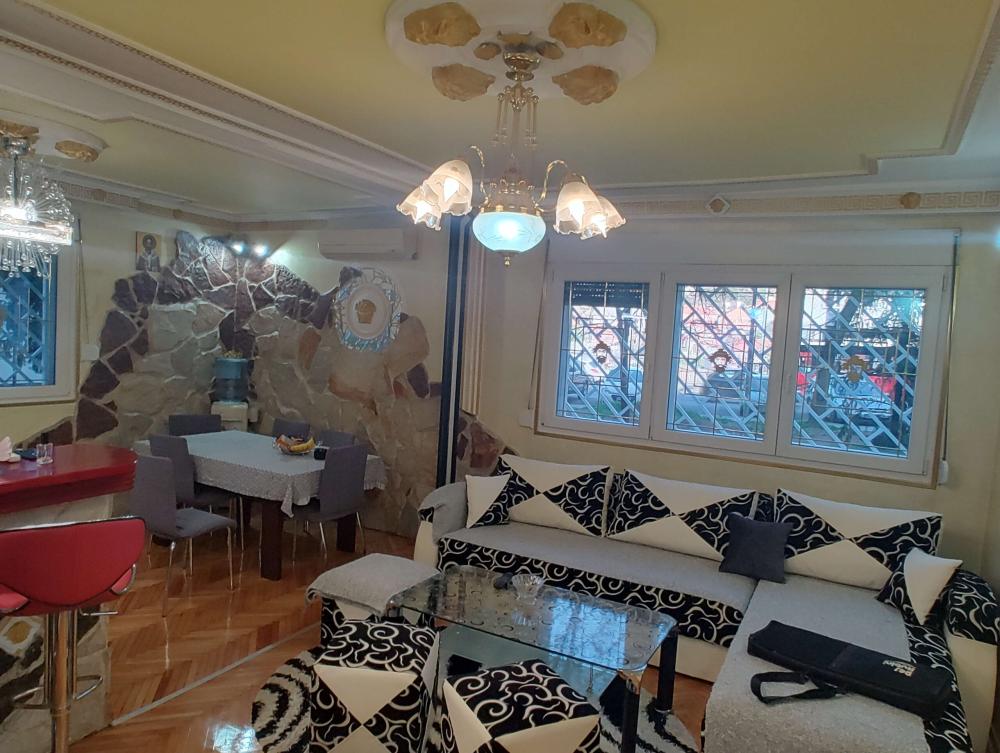 Slika 1 - Pera Ćetkovića, Trosoban stan na prodaju, 57m2, 165.000€