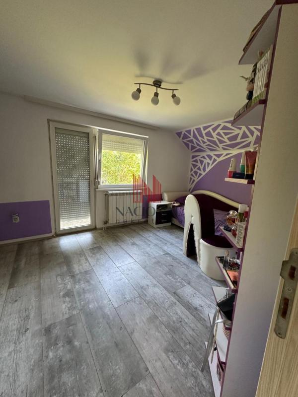 Slika 11 - KARAĐORĐEVA, Kuća na prodaju, 188m2, 165.000€