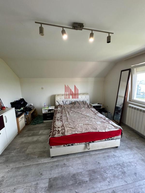 Slika 10 - KARAĐORĐEVA, Kuća na prodaju, 188m2, 165.000€