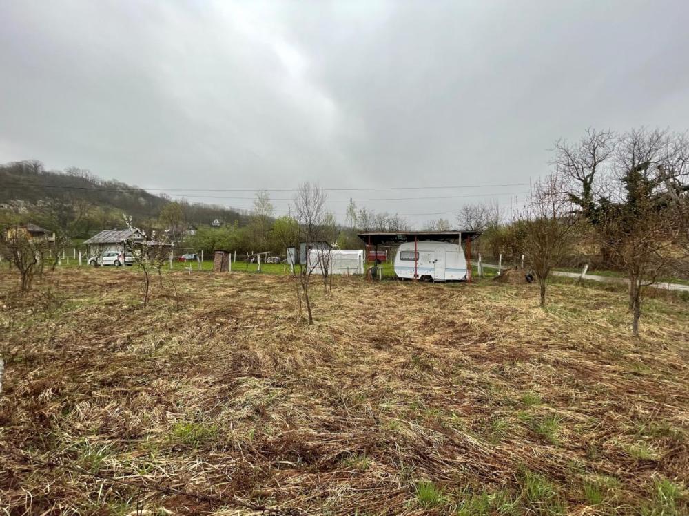 Slika 7 -  Plac na prodaju, Sremska Kamenica, , 42.000€