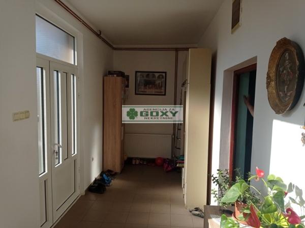 Slika 6 - Hercegovacka,  Kuća na prodaju, 245m2, 430.000€