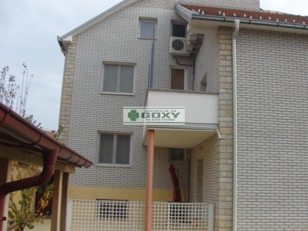 Slika 2 - Zire Adamovic,  Kuća na prodaju, 650m2, 620.000€